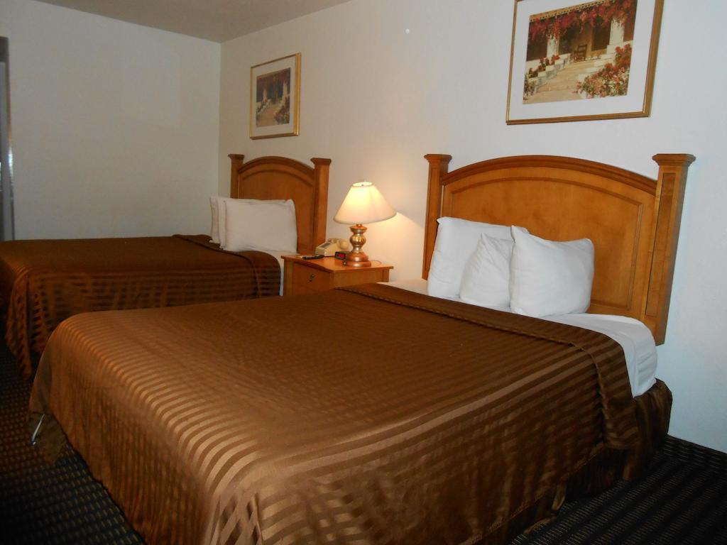 Rodeway Inn Phoenix North I-17 Exterior foto