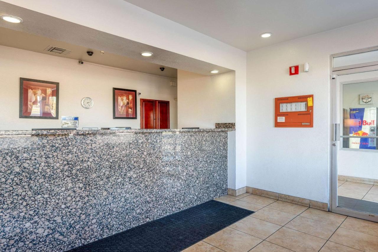 Rodeway Inn Phoenix North I-17 Exterior foto